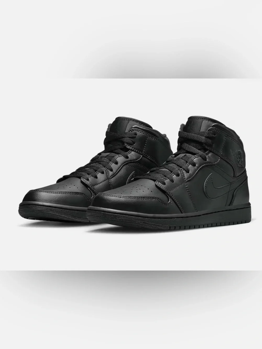 Nike Air Jordan 1 Mid in Triple Black Size Men’s US 9